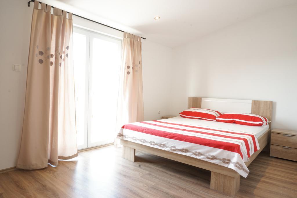 Apartment Fabijana Biograd Na Moru Ngoại thất bức ảnh